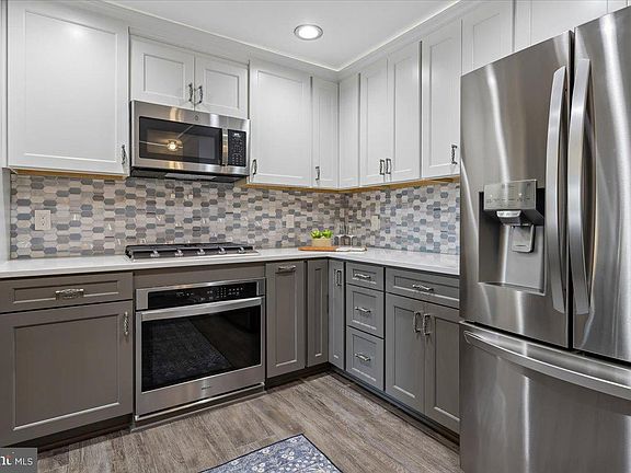 5th image of 20576 Snowshoe Sq Unit 302