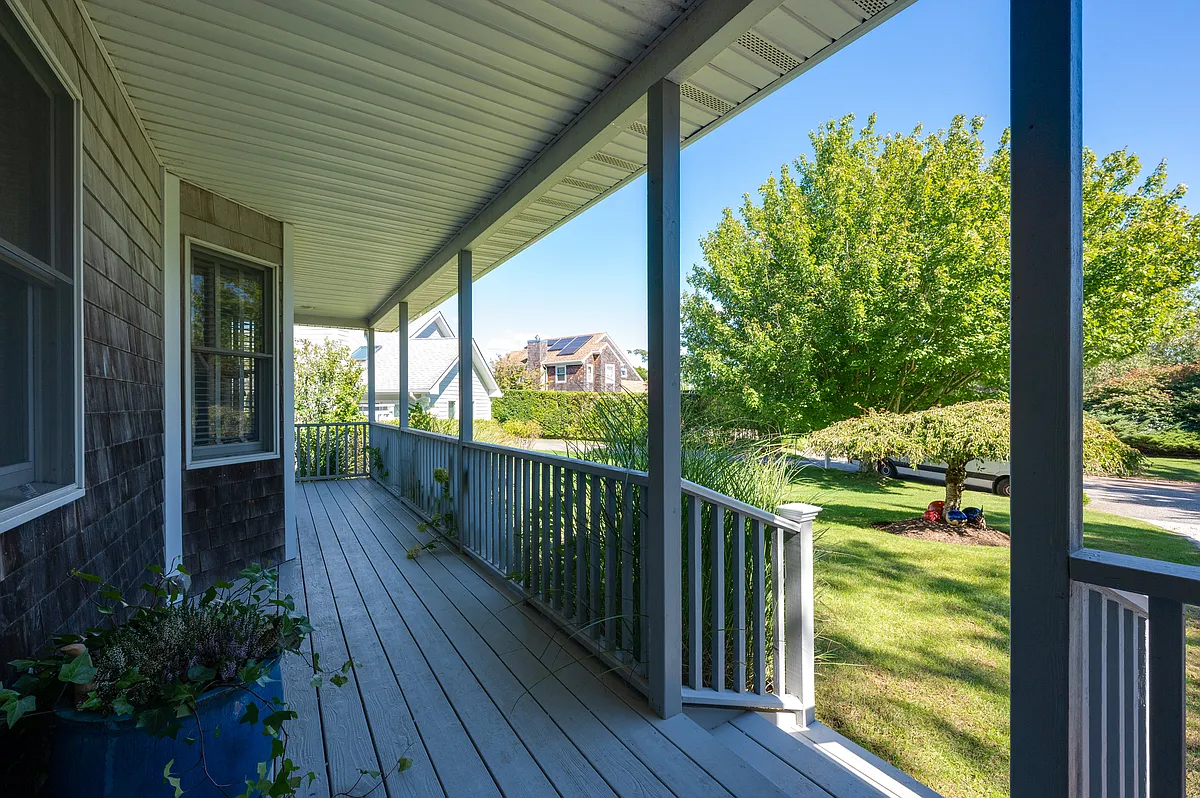 Building Photo - 25 Meadowgrass Ln