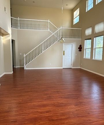 3rd image of 1220 Cherry Blossom Ln