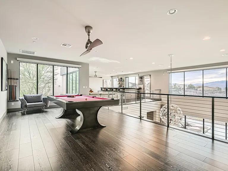 861 Vegas View Dr — Photo 20