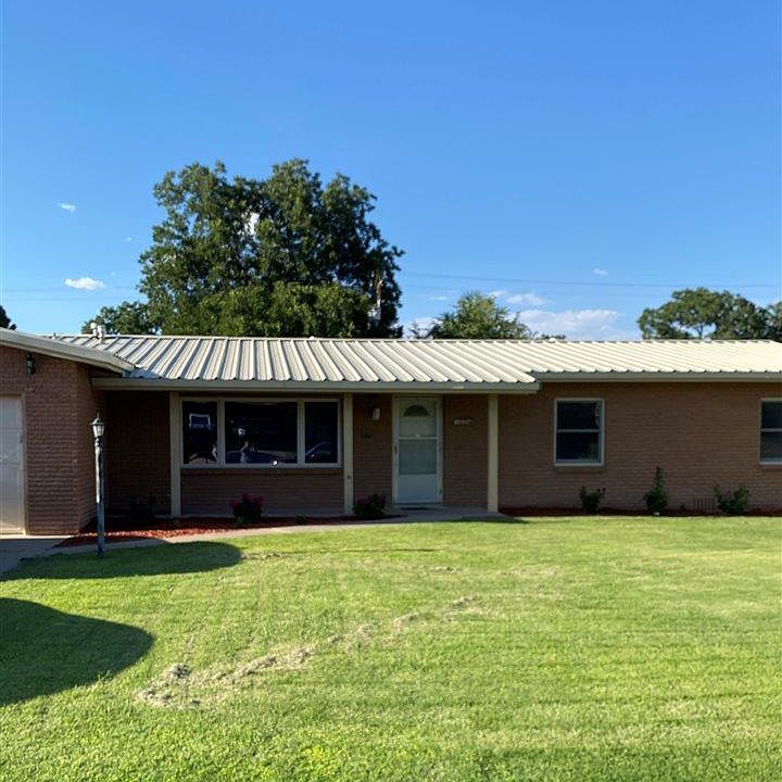 1st image of 1504 W Ural Dr