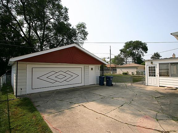 5th image of 10050 S Kolin Ave