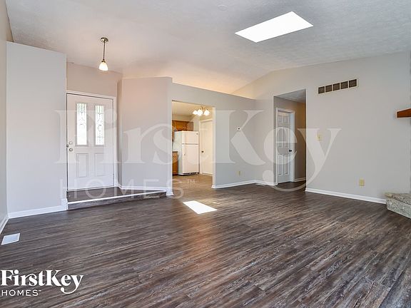 4th image of 5844 Timber Lake Blvd