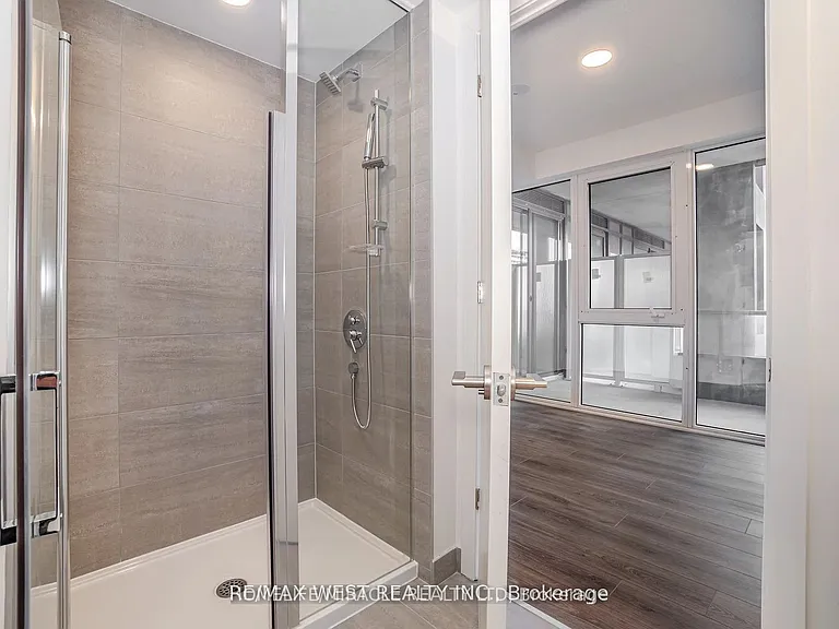 9 Tecumseth St #401 — Photo 12