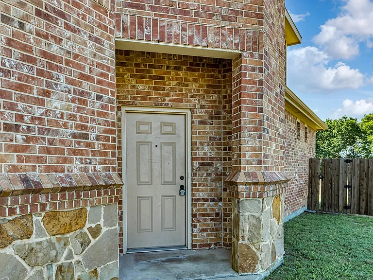 339 Orbit Dr — Photo 24