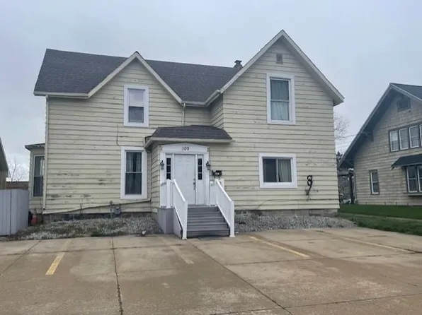 109 E Broad St, Angola, IN 46703
