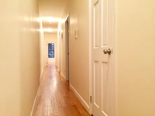 Rented by NYLA Realty | media 21