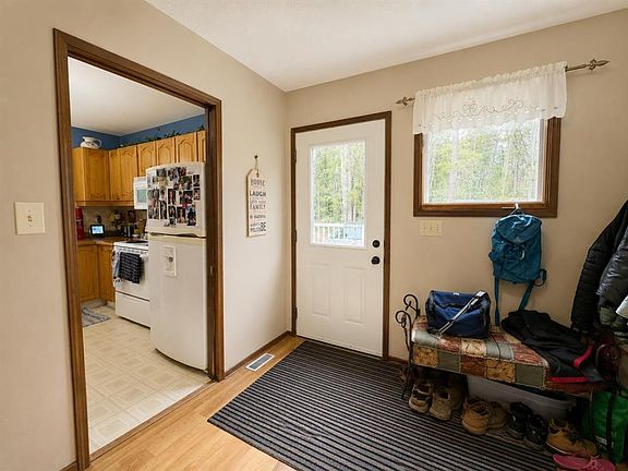 5th image of 33 Country Ln