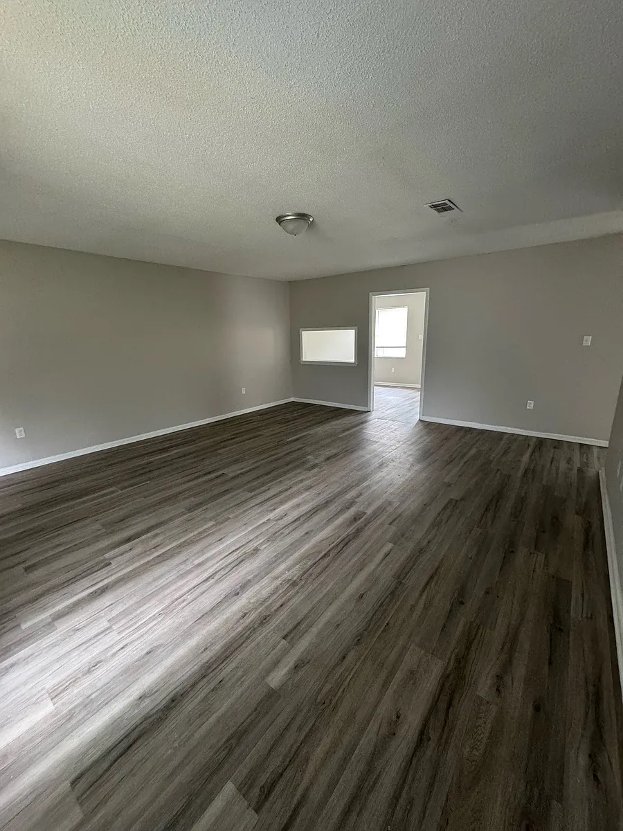 Building Photo - 146 Cherokee Cir
