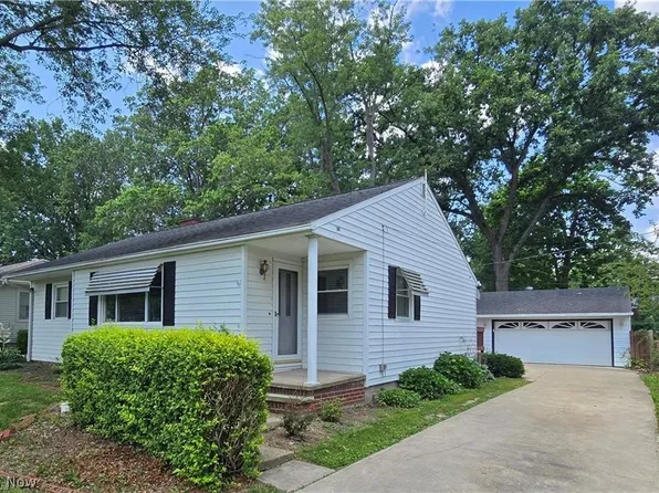 976 N Pasadena Ave, Elyria, OH 44035