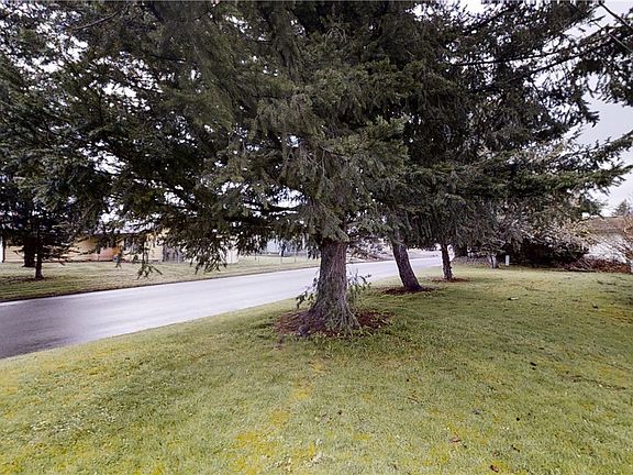 Corner lot with huge side yard and potential RV/Boat Parking.