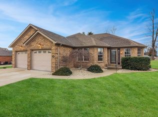 102 Oak Meadow Dr, Berea, KY 40403