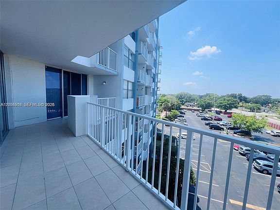 2nd image of 1200 NE Miami Gardens Dr APT 501W