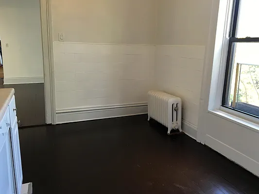 Rented by Oak Tree LLC | media 34