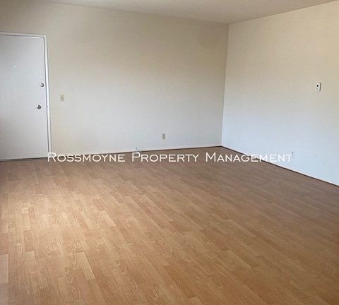 2nd image of 622 E Cypress Ave