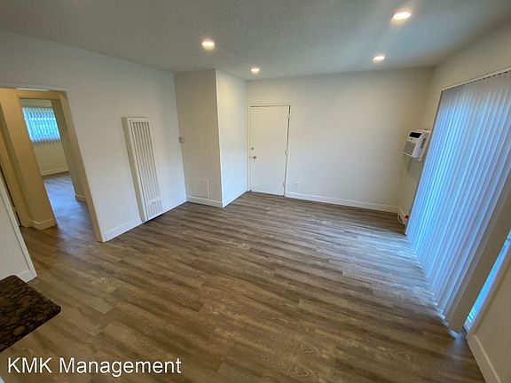 5th image of 12236 Pacific Ave APT 9