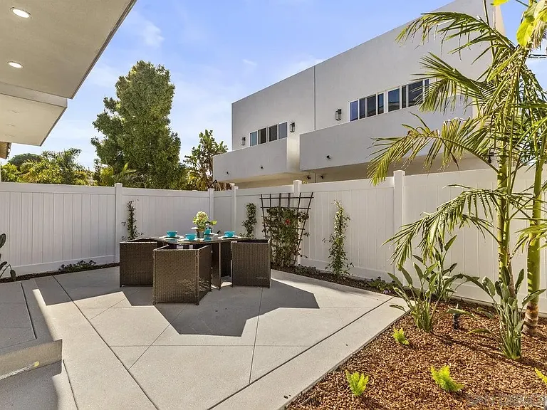 254 Donax Ave — Photo 48