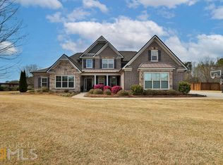 1635 Clubhouse Ln, Statham, GA 30666