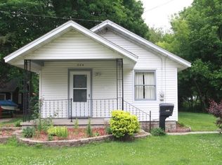 554 E Pearl Ave, Loves Park, IL 61111