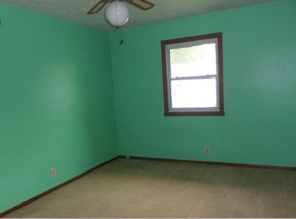 5th image of 4640 Luna Dr