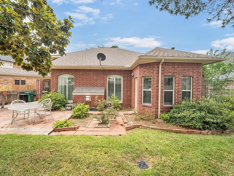 2711 Sica Hollow Ln — Photo 43