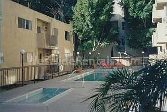 3rd image of 1011 Palm Ave