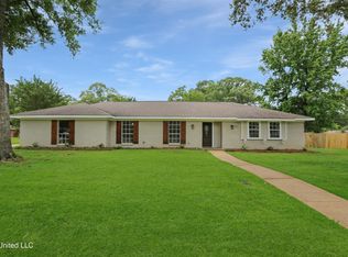 111 Hickory Hill Pl, Brandon, MS 39042