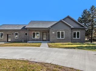 13342 Grafton Rd, Carleton, MI 48117