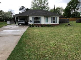 1604 Burroughs Ave, Muscle Shoals, AL 35661