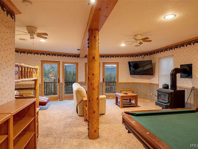 1165 Green Mountain Dr — Photo 32