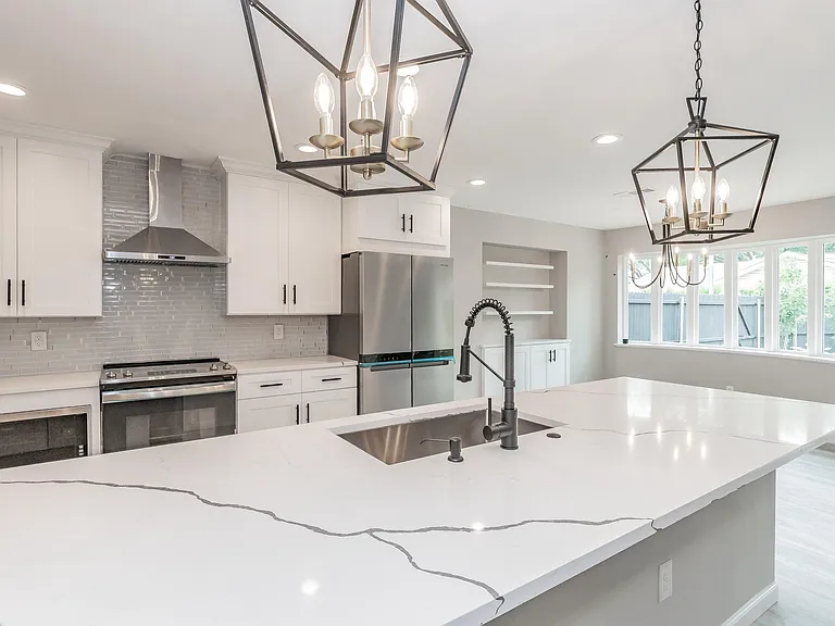 4015 Crown Shore Dr — Photo 19