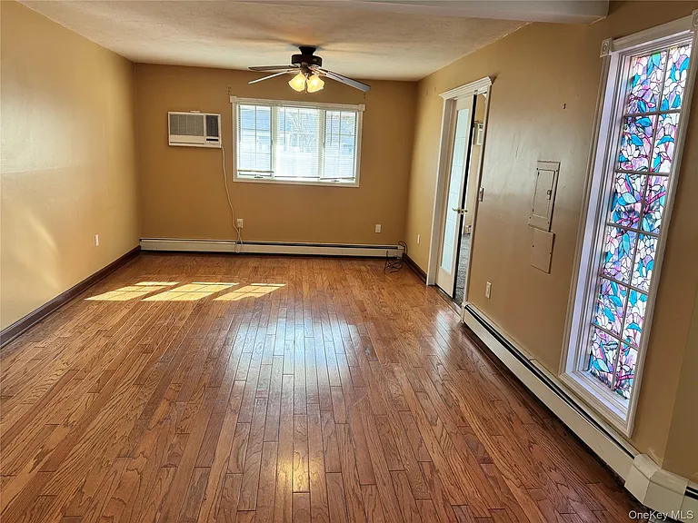 37 Spray Ln — Photo 3