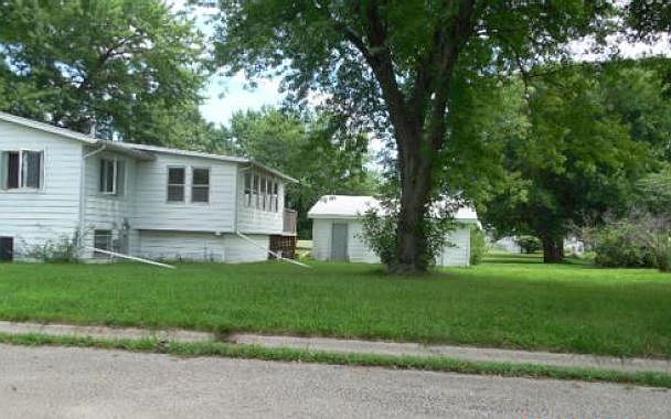 2nd image of 1300 Minkel St