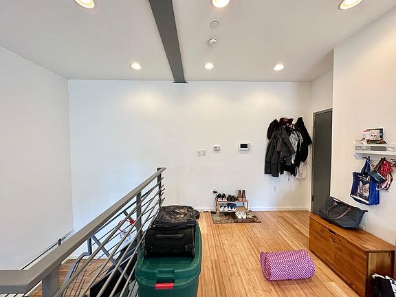 4th image of 534 E Girard Ave APT 1