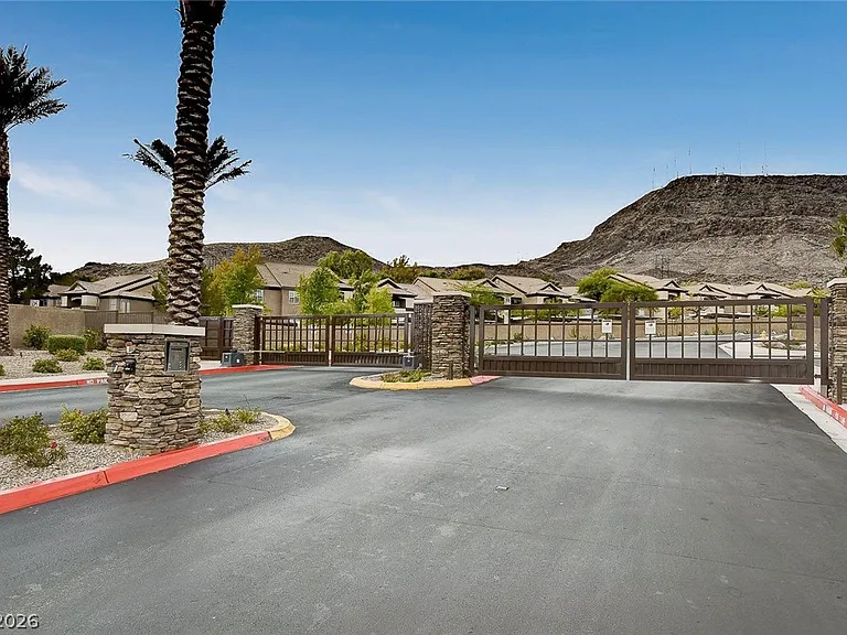 305 Quail Dove Ave — Photo 4