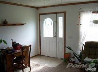 5 Martin Rd, Wellsville, MO 63384