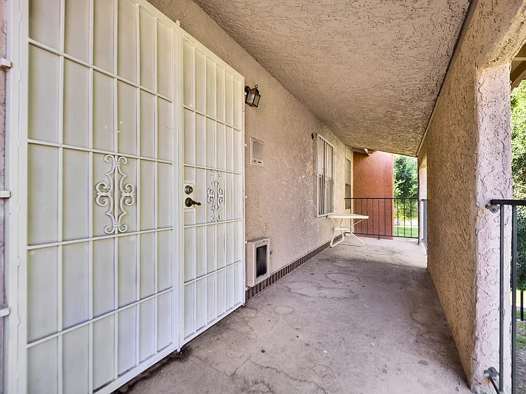 5576 W Rochelle Ave #24C24C — Photo 38
