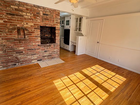 5th image of 9826 Columbus Ave #1