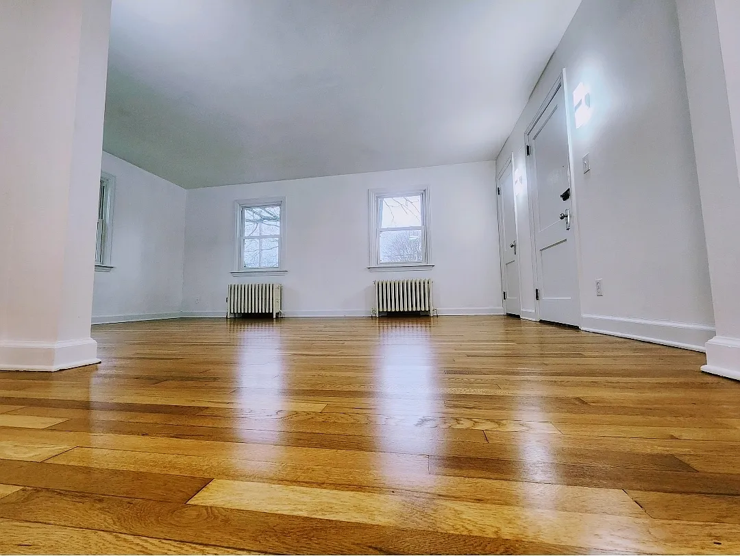 726 Chenango St — Photo 1
