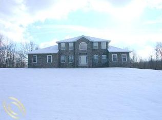 715 Jacob Ln, Metamora, MI 48455