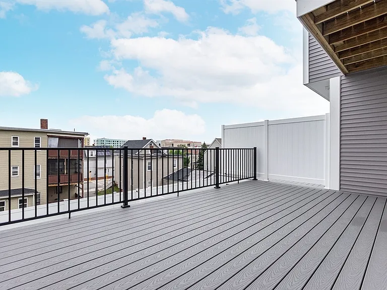 165 Campbell Ave #2 — Photo 10
