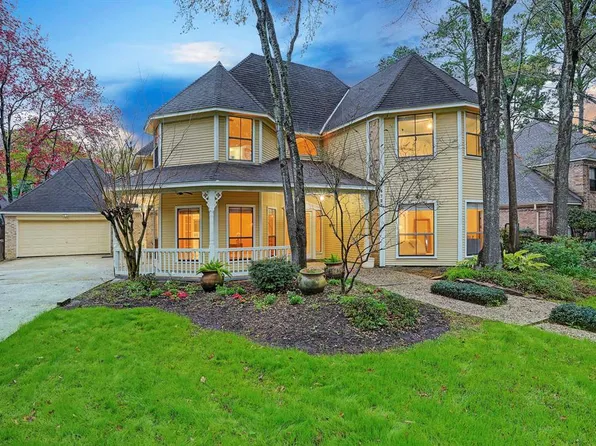 6722 Apple Valley Ln, Houston, TX 77069