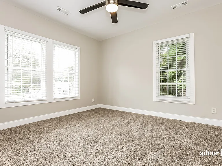 2931 Delmar Ln NW — Photo 12