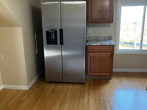 Kitchen (Refrigerator)