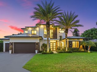 525 Whispering Pines Rd, Boynton Beach, FL 33435