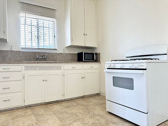 2nd image of 1016 W 108th St