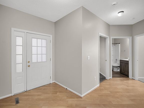 3rd image of 11707 Langford Cir