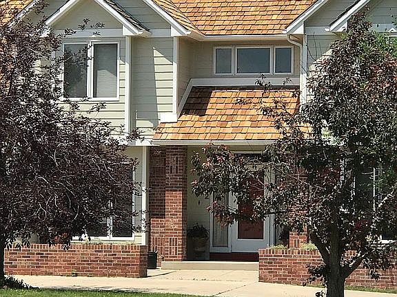 Brick & Newly Painted Siding