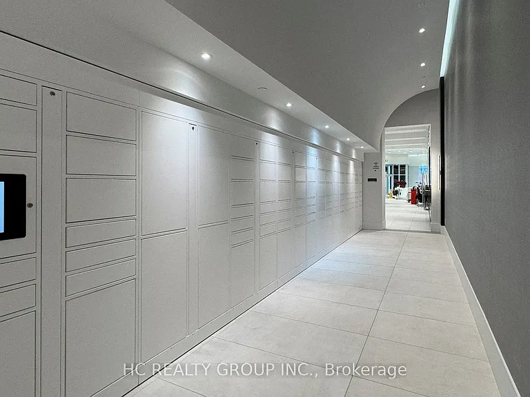 2031 Kennedy Rd #920 — Photo 32