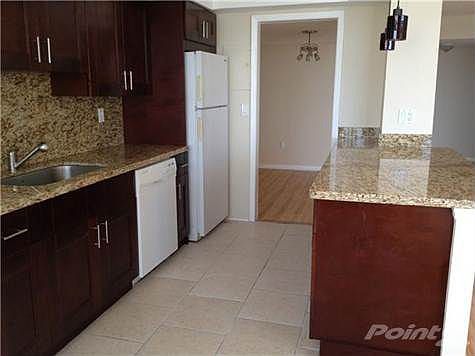 5th image of 18071 Biscayne Blvd #9013